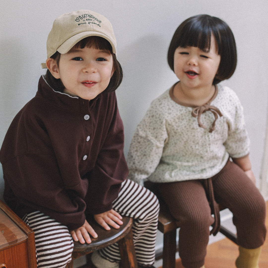 Button-up Sweatshirt - 2 colors