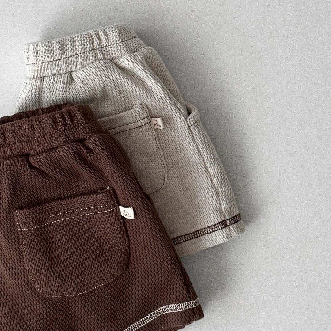 Cinnamon Knee-Length Shorts - Espresso