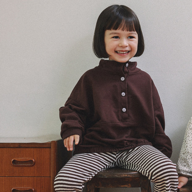 Button-up Sweatshirt - 2 colors